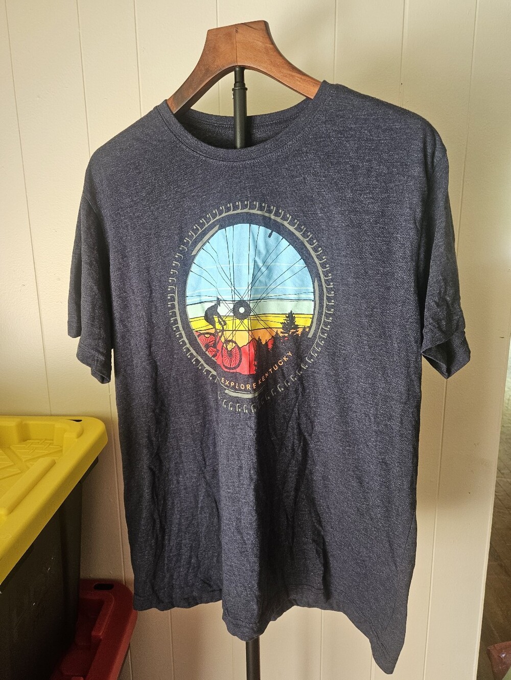 State of Mine Charcoal Gray Short-Sleeve Kentucky Tee with Sunset Wheel Graphic